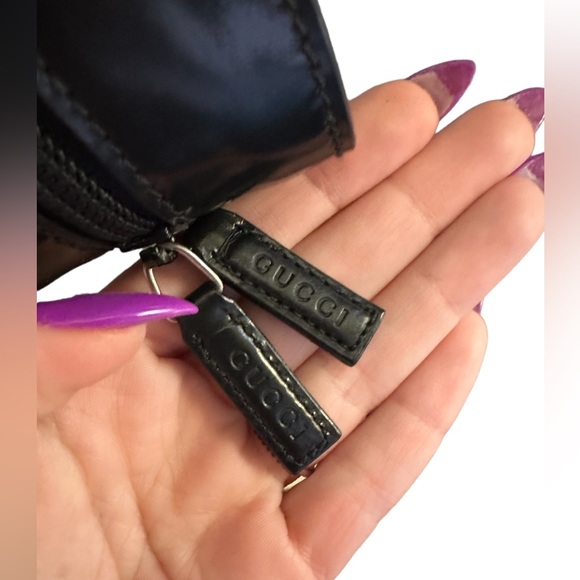 GUCCI VINTAGE EUC BLACK PATENT LEATHER MINI BAG W/COA - Picture 8 of 11